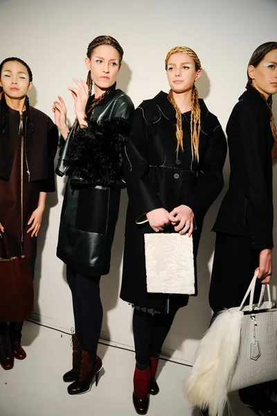 Look 35